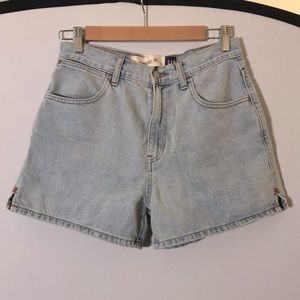 90’s Gap reboot denim shorts | size 27 T
